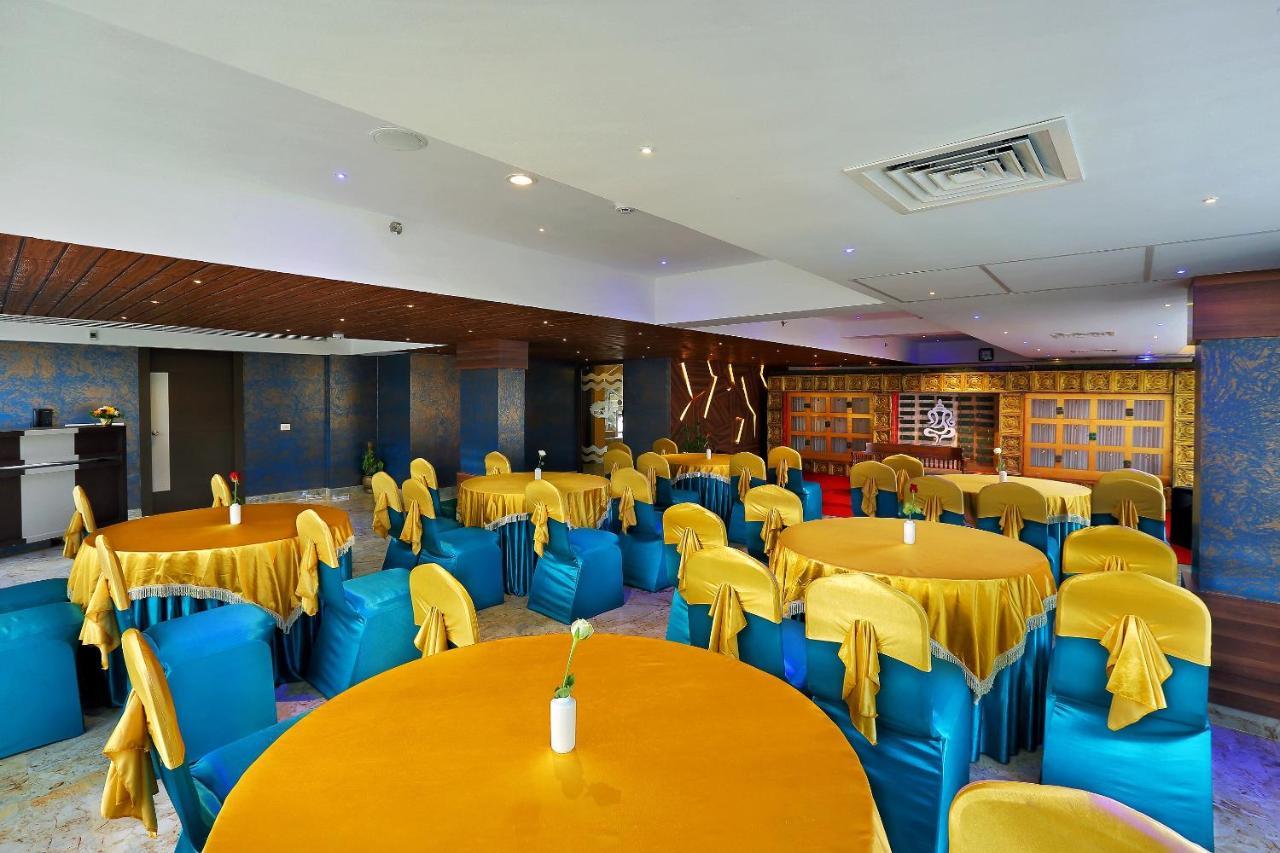 Hotel Renai Sreekrishna Guruvāyūr Zewnętrze zdjęcie