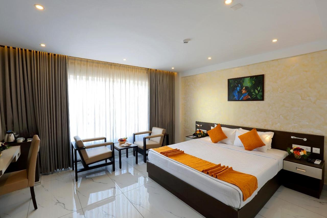 Hotel Renai Sreekrishna Guruvāyūr Zewnętrze zdjęcie
